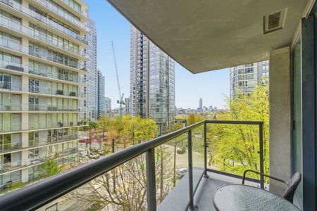 501 Pacific Street condo — Vancouver, BC (1-Bedroom) - 1 Bedroom - Photo 3