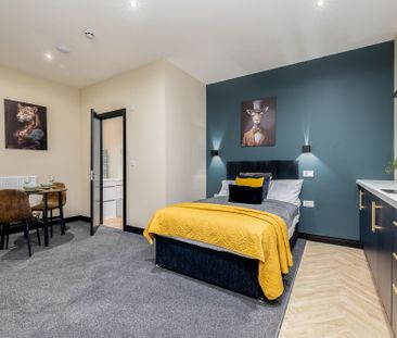 Crown House, Nuneaton, CV11 4BX - Photo 2