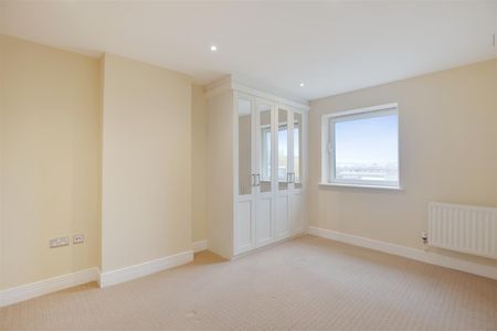 Apartment To Let - Photo 4