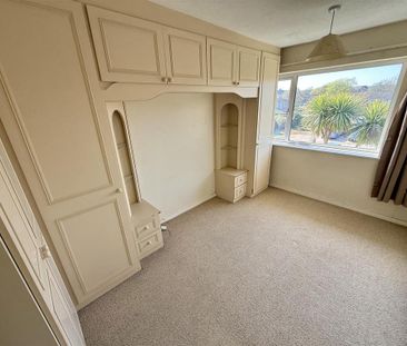 2 bedroom maisonette to rent - Photo 4