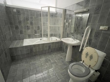 Location Appartement 4 pièces 94m² - Photo 5