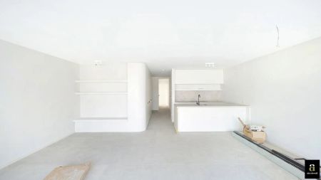 Ongemeubeld nieuwbouwappartement op 1e verdieping - Photo 5