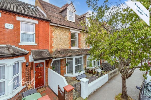 3 bedroom terraced house to rent - Photo 1