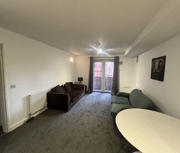 2 Bed Flat, Alexandra Park House, M16 - Photo 1