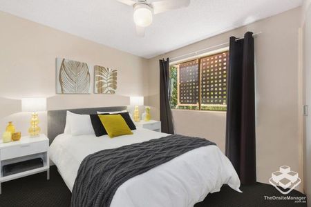 Spacious Apartment - Conveniently Located - Photo 5