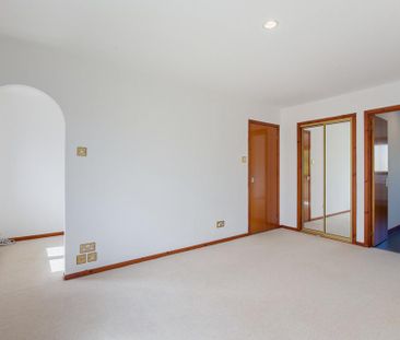 5 bedroom detached house to rent - Photo 2