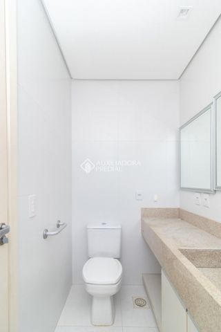 Casa em Condomínio com 4 quartos e 151m² para alugar em Hípica, Porto Alegre. - Photo 4