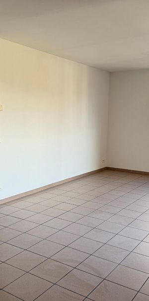 Location Appartement 3 pièces 70m² - Photo 1