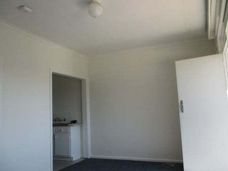 8/17 Mitchell Street, St Kilda VIC 3182 - Apartment For Rent | Domain - Photo 5