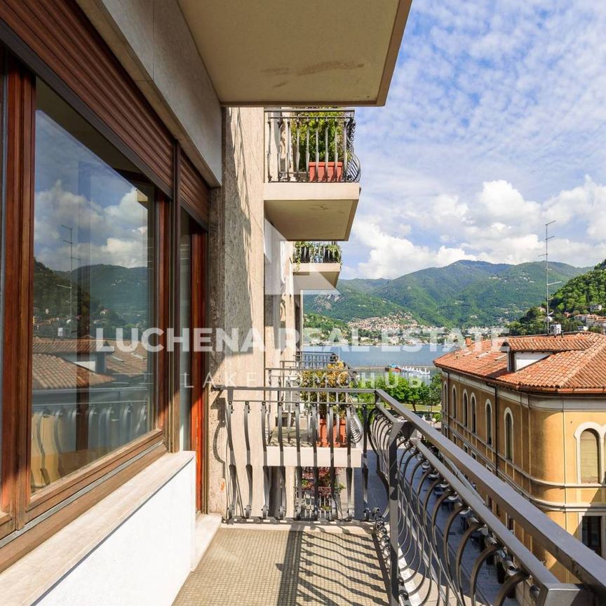 Appartamento via Fratelli Cairoli 13, Centro Storico, Como - Photo 1