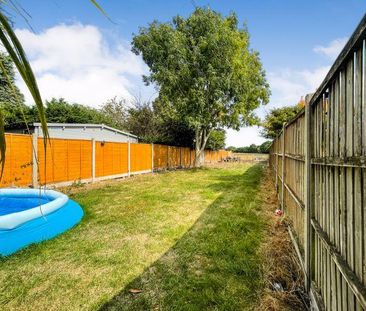 3 bedroom semi-detached house to rent - Photo 5