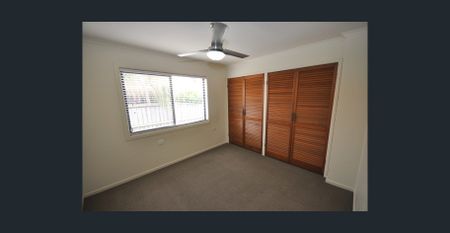 24 Michael Street, Golden Beach - Photo 4