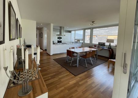 4.5-room apartment with balcony, 140 m² | limited to 6 months - Photo 3