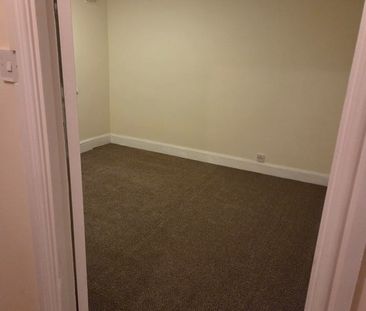 3 Bed Semi-Detached House, Tonbridge Road, CV3 - Photo 5