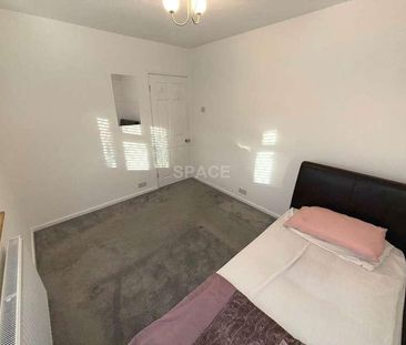 Radstock Lane, Reading, RG6 - Photo 6