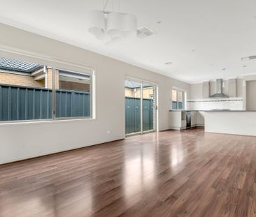 Peacefully located in the popular estate of Aston - Photo 2