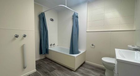 Spacious 2-Bedroom Unit with Open Plan Living - Photo 5