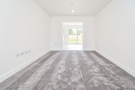 Westfield Court, Horbury, Wakefield - Photo 2