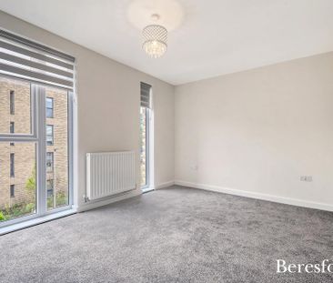 4 bedroom terraced house to rent - Photo 3