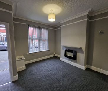 2 Bed Terraced House, Wychbury Street, M6 - Photo 4