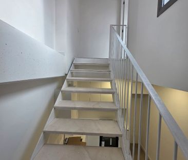 Dúplex de alquiler en Carrer de Severo Ochoa, Ca n'Aurell - Photo 4