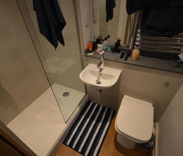 2 bedroom flat to rent - Photo 5