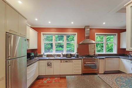 Khandallah Living - Photo 5