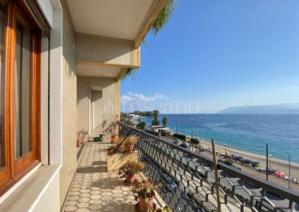 Casa a Messina in Viale della Libertà 219, Messina, Libertà