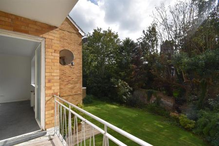 2 bedroom flat to rent - Photo 3