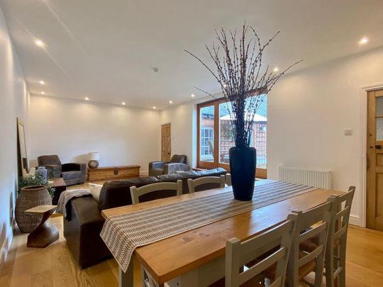 4 bedroom apartment to rent - Photo 1