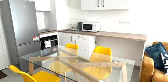 Location Appartement 2 pièces 37m² ST ETIENNE 42000 - Photo 2