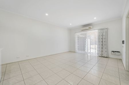 11/3 Gerald Street, Queanbeyan - Photo 3