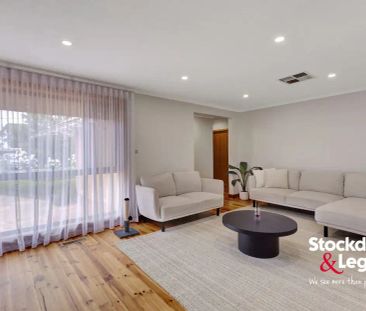 “Charming Triple-Fronted Brick Residence in a Prime Location” - Photo 4