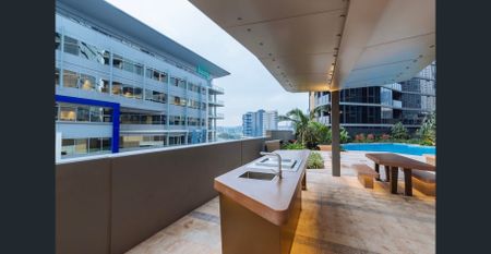 1 Bedroom 1 Bathroom Apartment in the Heart of South Brisbane - Ready to Move in Mid-February! - Photo 3