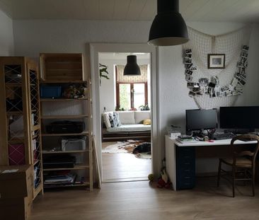 4.5 room apartment with garden and parking space - Photo 3