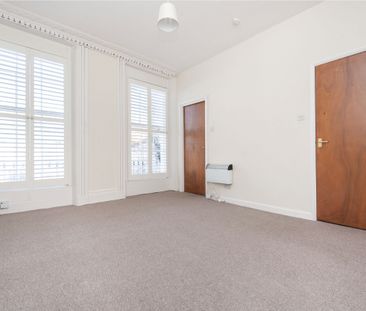 studio to rent Jenner Walk, Cheltenham, GL50 - Photo 6