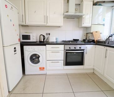 Room in a Shared Flat, Vicarage Lane, E15 - Photo 5