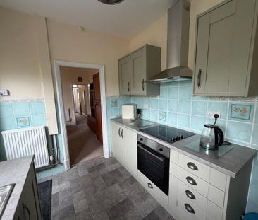 2 bedroom terraced house to rent - Photo 4