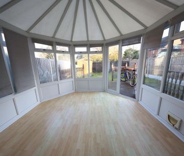 3 bedroom semi-detached house to rent - Photo 3