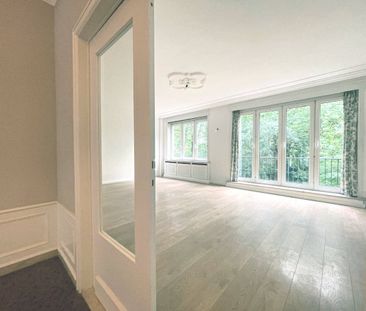 Stijlvol en ruim appartement te huur nabij centrum Kortrijk - Photo 5