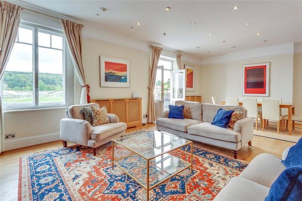 4 bedroom apartment to rent - Photo 1