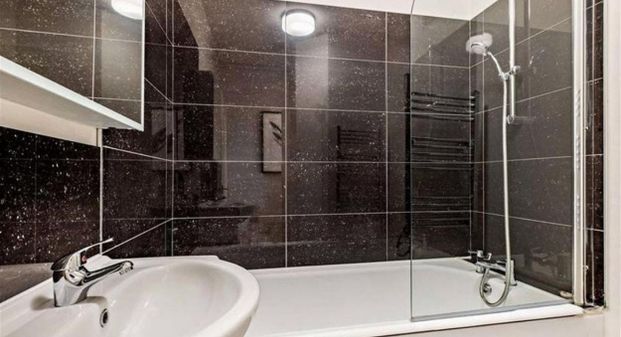 Fulham Road, Kensington and Chelsea, London, SW3 - Photo 1