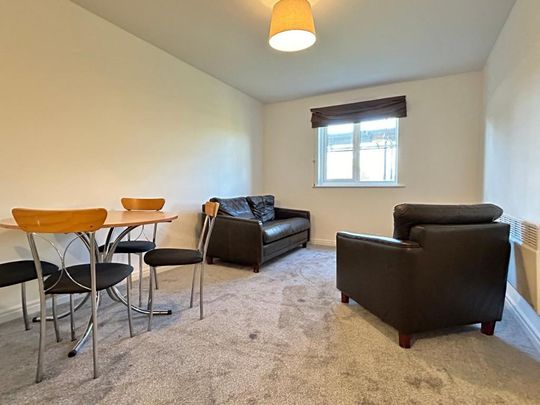 2 bedroom flat to rent - Photo 1