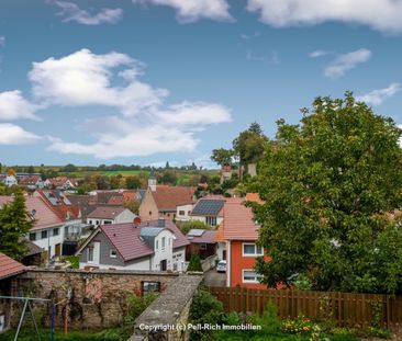 Bezugsfreies Einfamilienhaus mit ausreichend Platz in Bruchsal-Ober... - Photo 1