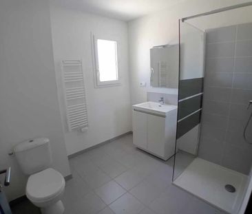 Location Appartement 2 pièces 53m² - Photo 3