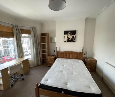 5 bedroom terraced house to rent - Photo 2