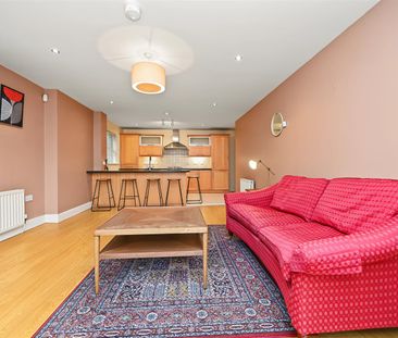 Apt 4 1 Deramore Park South, Belfast, BT9 5JJ - Photo 2
