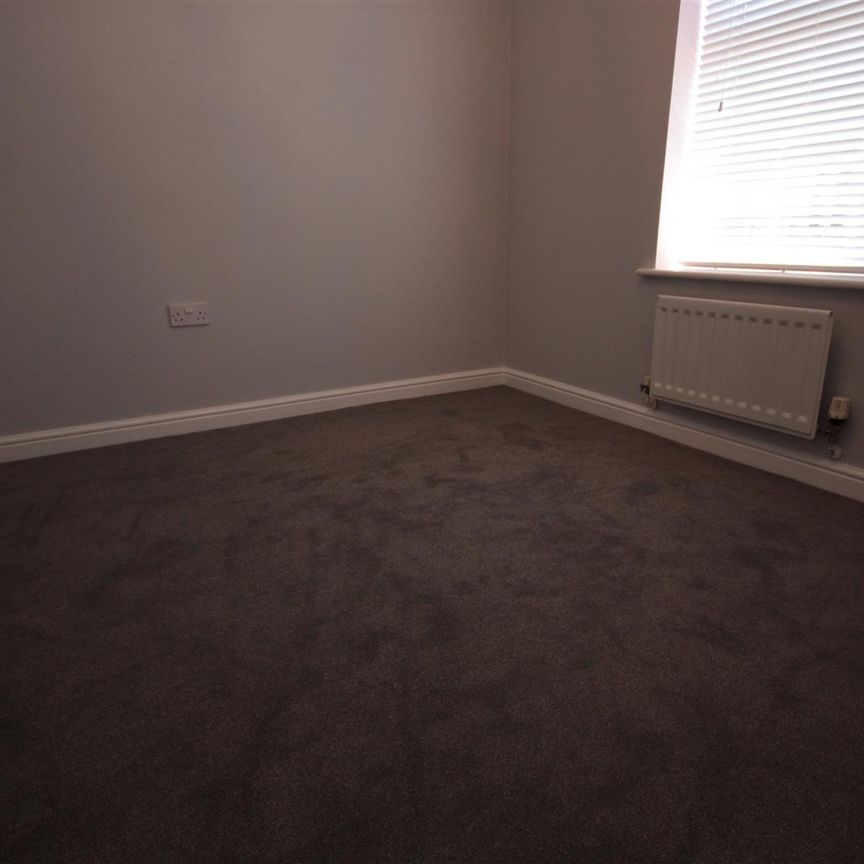 3 bedroom Terraced House to let - Photo 1