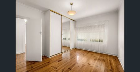 Plenty of space to play! - Photo 5