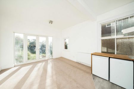 Fortis Green - Photo 3